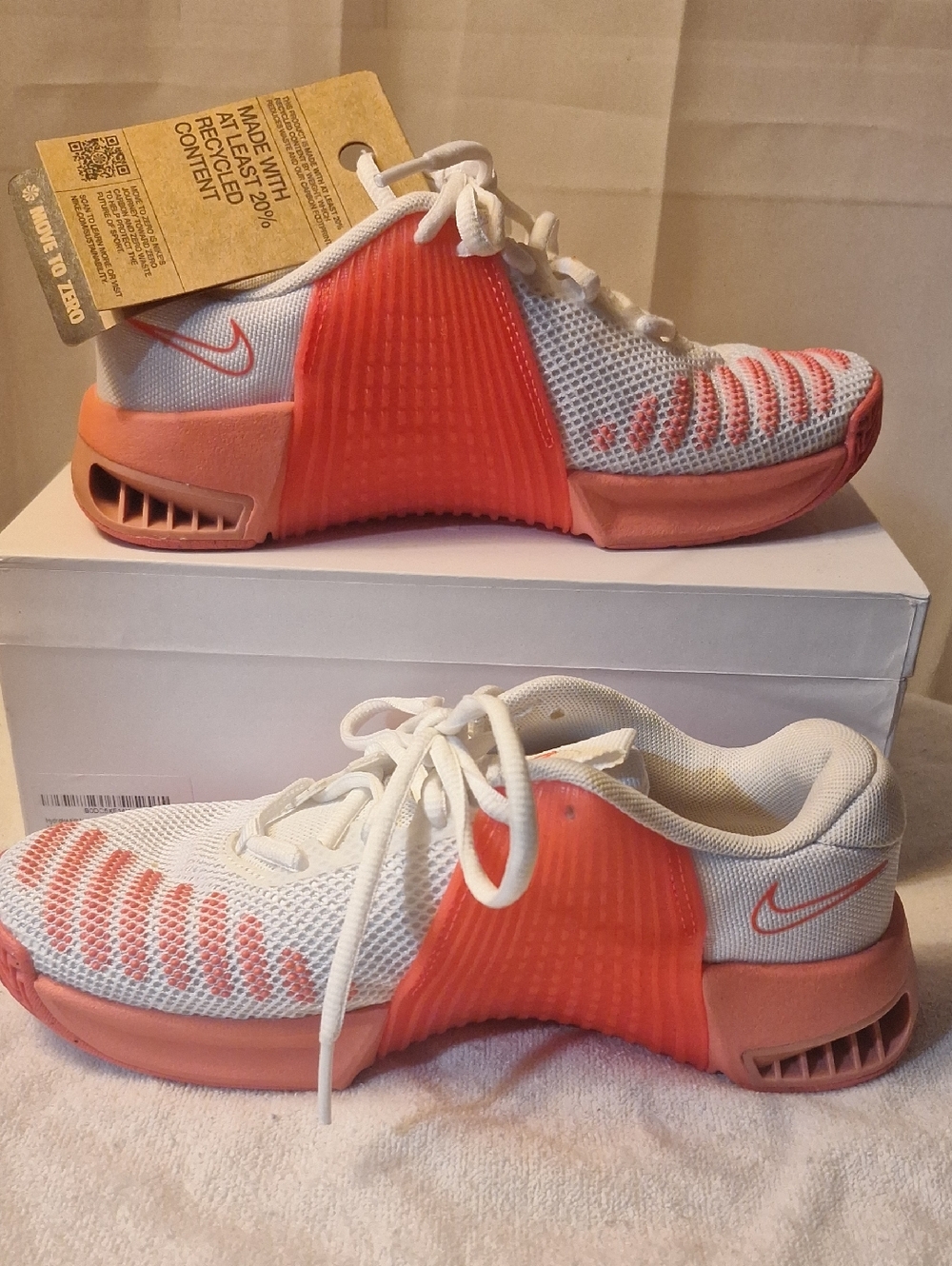 Nike Metcon 9 For Women Size 5 White and Coral Athletic Training Shoes